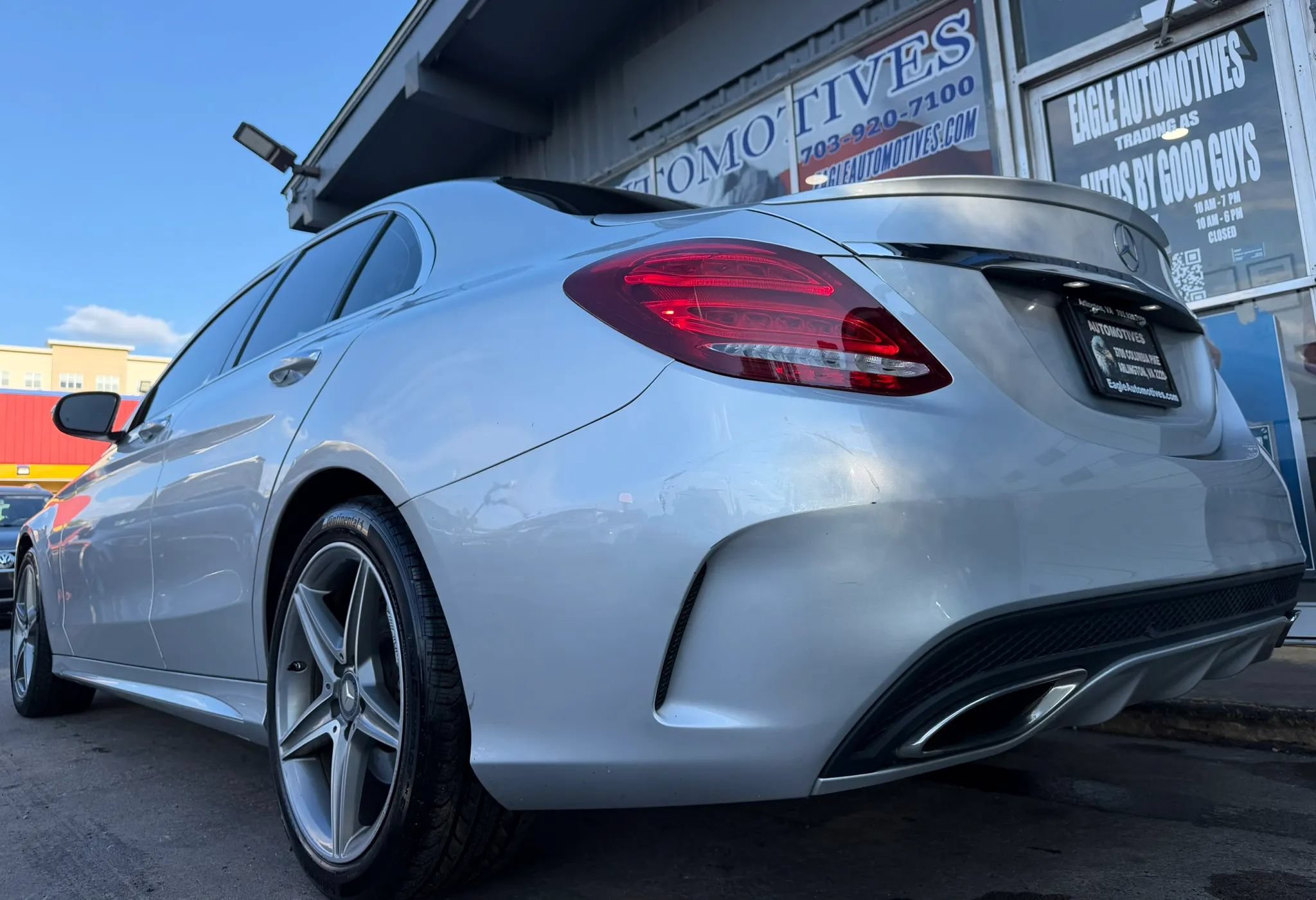 Used 2015 Mercedes-Benz C 300 4MATIC Sedan image 5