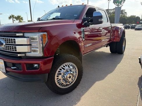 Used 2019 Ford F350 Platinum w/ Platinum Ultimate Package AWD/4WD image 1