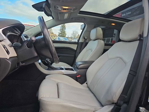 Used 2016 Cadillac SRX Luxury w/ Driver Awareness Package image 10