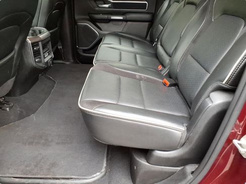 Used 2025 RAM 1500 Laramie AWD/4WD image 8