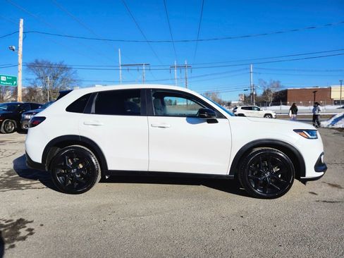 Used 2023 Honda HR-V Sport image 6