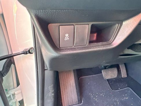 Used 2026 Honda HR-V LX image 16