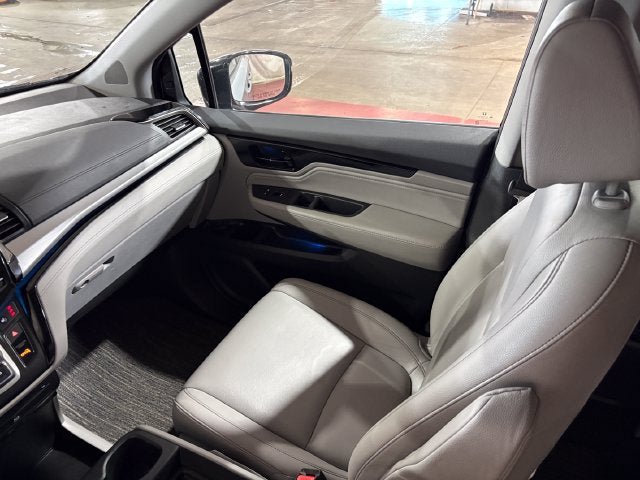 Used 2024 Honda Odyssey Touring image 42