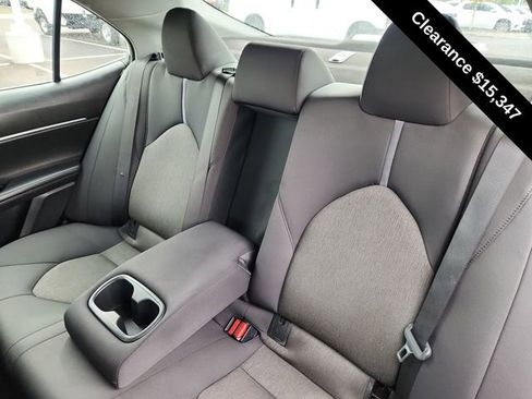 Used 2022 Toyota Camry LE image 22