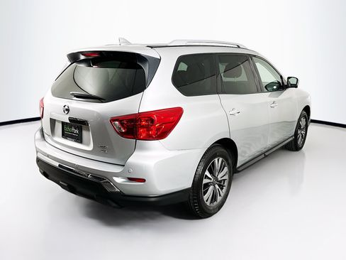 Used 2019 Nissan Pathfinder SL AWD/4WD image 9
