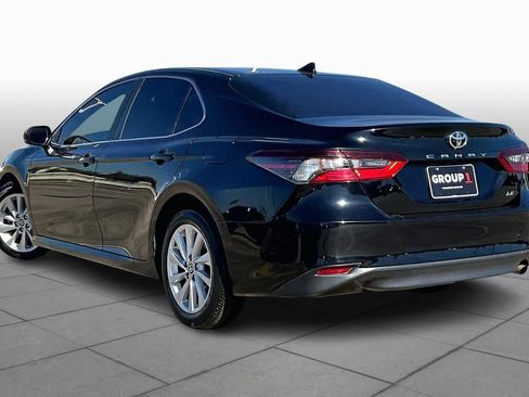 Used 2022 Toyota Camry LE image 11