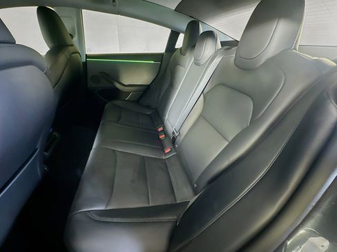Used 2025 Tesla Model 3 Long Range RWD image 26