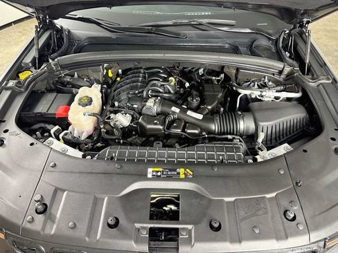 Used 2024 Jeep Grand Cherokee Altitude AWD/4WD image 35