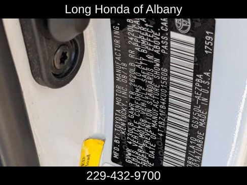 Used 2019 Toyota Avalon Limited FWD image 20