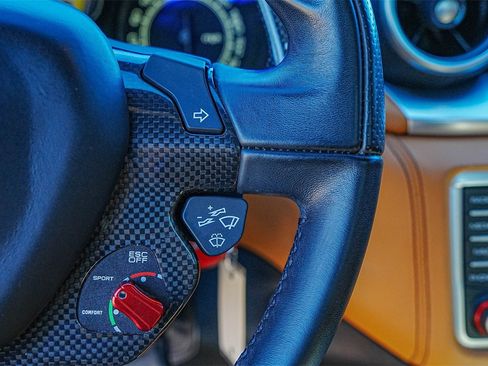 Used 2018 Ferrari California T image 18