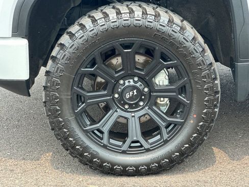 Used 2021 GMC Sierra 1500 AT4 w/ AT4 Premium Package AWD/4WD image 24