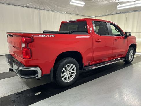 Used 2022 Chevrolet Silverado 1500 LT w/ Bed Protection Package AWD/4WD image 2