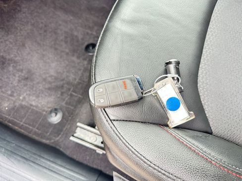 Used 2025 Jeep Compass Trailhawk w/ Trailer Tow Group image 22