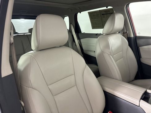 Used 2023 Nissan Rogue SL w/ SL Premium Package image 28