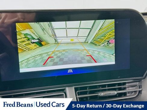 Used 2025 Chevrolet Trax LT w/ Sunroof Package image 15