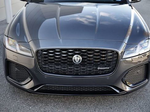 New 2024 Jaguar XF R-Dynamic SE image 17