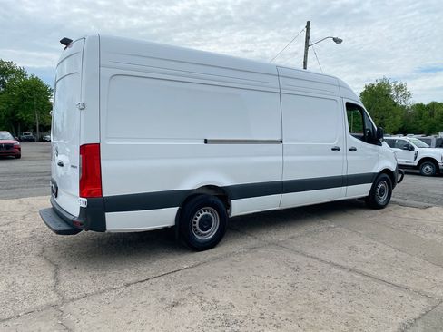 Used 2025 Mercedes-Benz Sprinter 2500 image 8