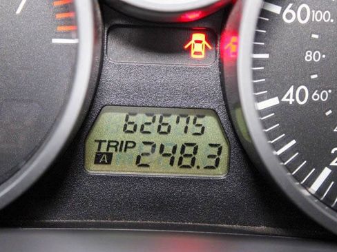 Used 2007 MAZDA MX-5 Miata Grand Touring w/ Premium Pkg image 12