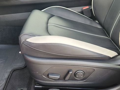 Used 2025 Kia K5 GT-Line AWD/4WD image 22