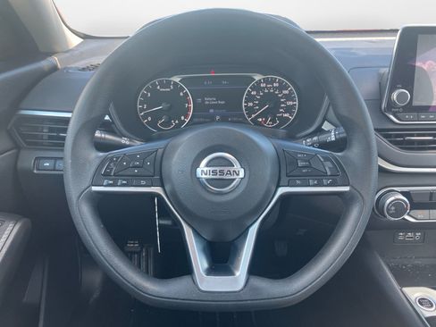 Used 2019 Nissan Altima 2.5 S FWD image 13