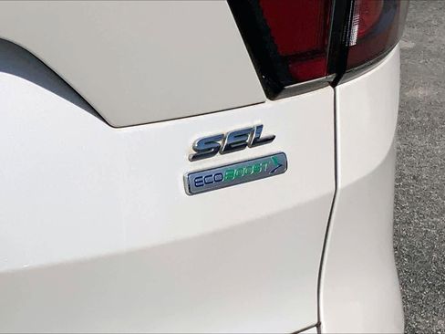 Certified 2018 Ford Escape SEL FWD image 10