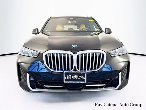 Certified 2024 BMW X5 xDrive40i w/ Premium Package image 2