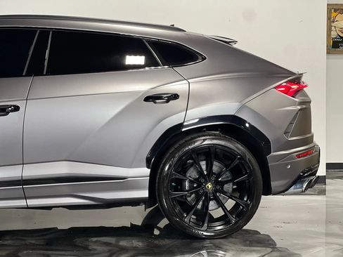 Used 2019 Lamborghini Urus image 4