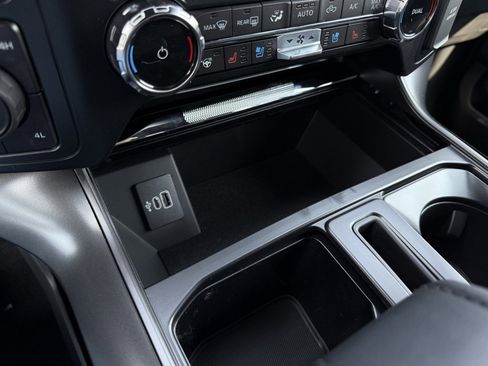 New 2025 Ford F150 Lariat w/ Equipment Group 501A Mid image 19