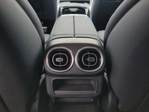 Certified 2026 Mercedes-Benz GLC 300 4MATIC image 11