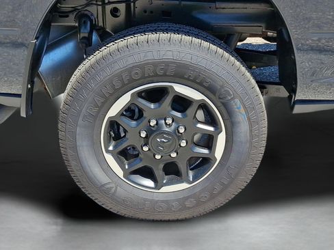 Certified 2026 RAM 2500 Laramie AWD/4WD image 26
