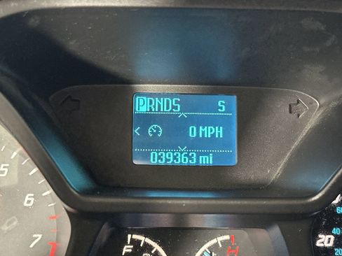 Used 2016 Ford Transit Connect XL image 18