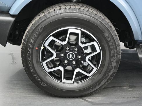 New 2025 Ford Bronco Outer Banks image 28