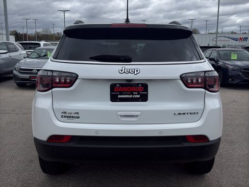 Used 2025 Jeep Compass Limited AWD/4WD image 7