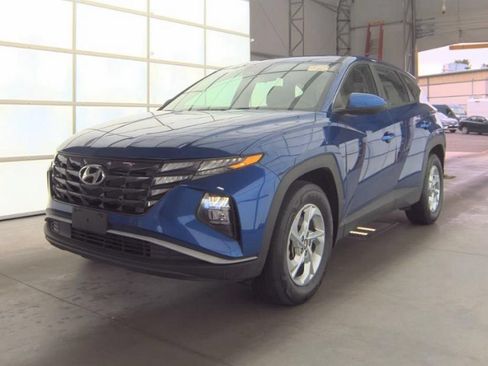 Used 2023 Hyundai Tucson SE AWD/4WD image 2