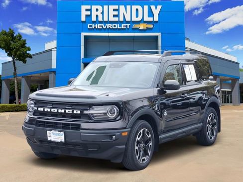 Used 2021 Ford Bronco Sport Outer Banks image 3