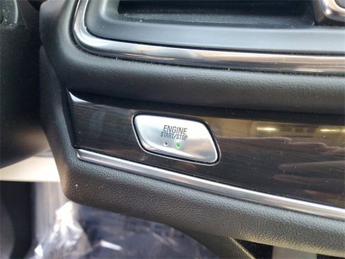 Used 2024 Buick Enclave Essence w/ Experience Buick Package image 23