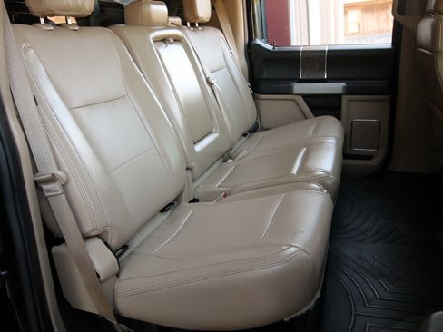 Used 2018 Ford F250 Lariat w/ Lariat Ultimate Package image 46