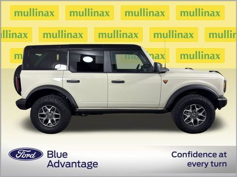 Certified 2025 Ford Bronco Badlands image 2