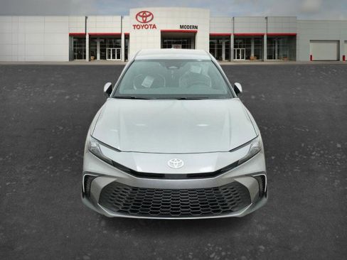 New 2026 Toyota Camry SE FWD image 12