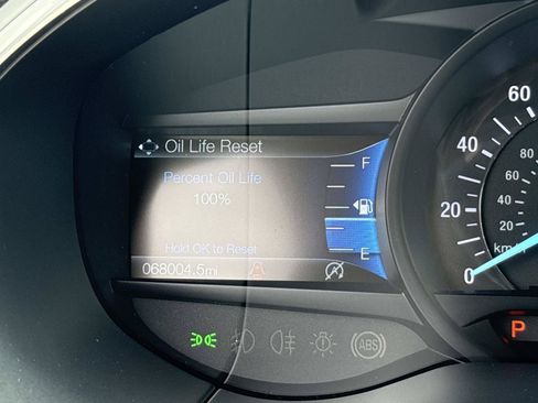 Used 2020 Ford Edge Titanium FWD image 20