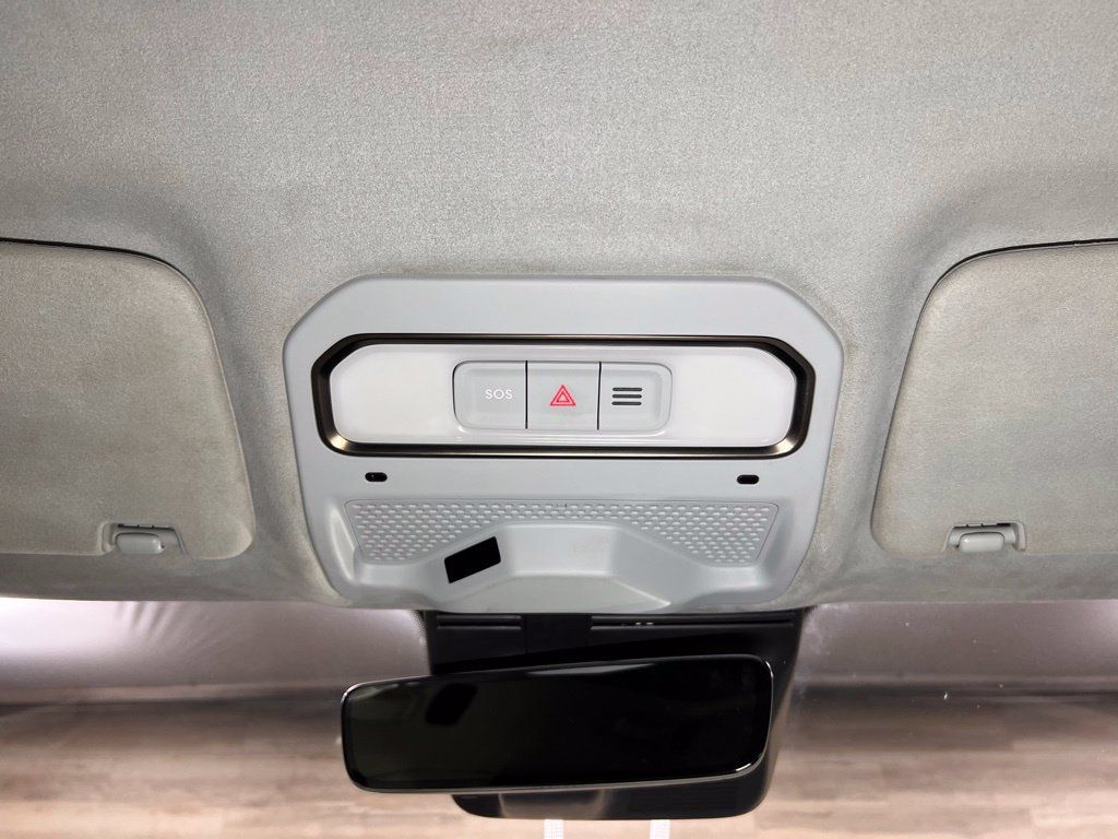 Used 2022 Rivian R1T Adventure AWD/4WD image 20