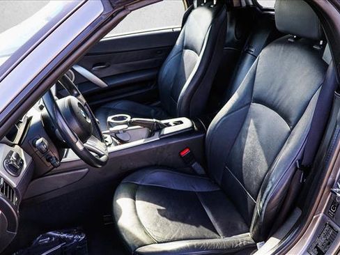 Used 2003 BMW Z4 2.5i RWD image 11
