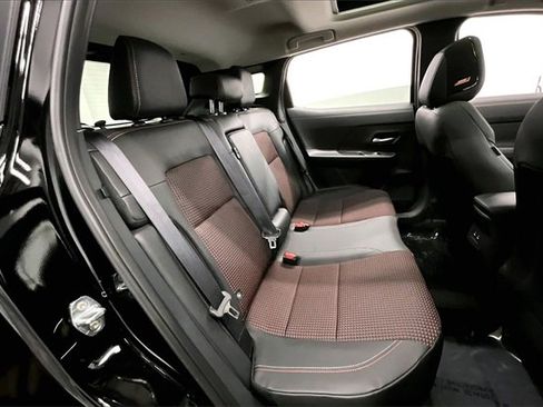 New 2026 Nissan Kicks SR image 32