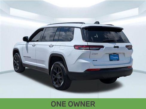 Certified 2025 Jeep Grand Cherokee L Altitude AWD/4WD image 3