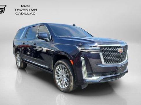 Used 2021 Cadillac Escalade ESV Premium Luxury w/ Driver Assist Tech Package AWD/4WD image 7