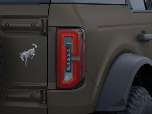 New 2025 Ford Bronco Badlands w/ Matte Film Protection Package image 25
