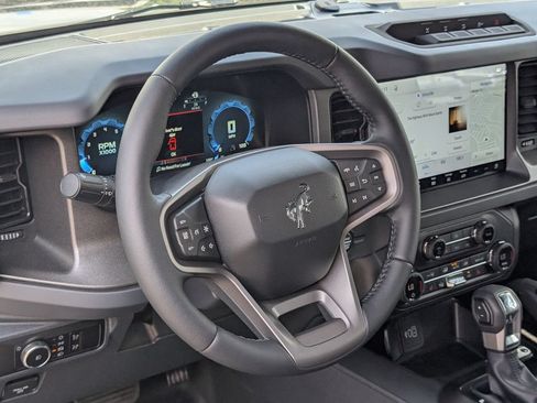 New 2026 Ford Bronco Badlands AWD/4WD image 9
