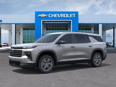 New 2026 Chevrolet Traverse LT FWD image 2