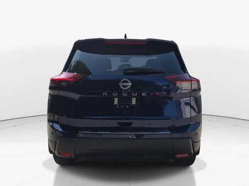 Used 2026 Nissan Rogue SV FWD image 7