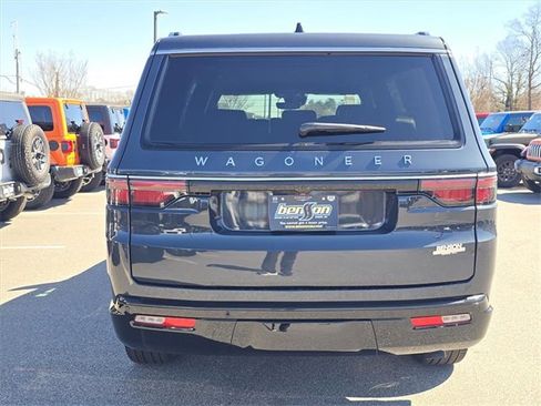 New 2025 Jeep Wagoneer Series II image 14